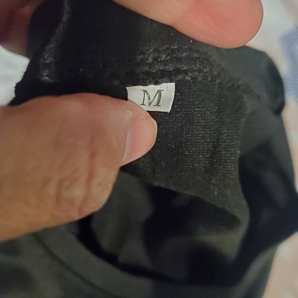 Cat and succulents t-shirt - Picture 4 of 4